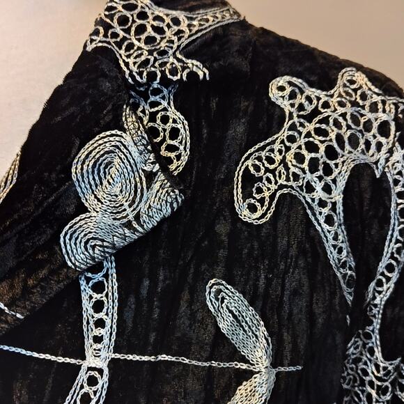 Alberto Makali Crinkle Velvet Black Embroidered Shirt Size Large Button Front - Picture 9 of 9